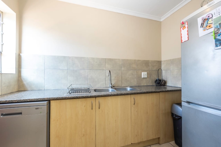 3 Bedroom Property for Sale in Eikenbosch Western Cape